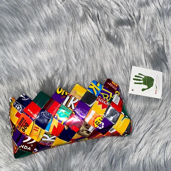Ecoist Candy Snack Wrapping Clutch Bag Purse - Picture 1 of 6